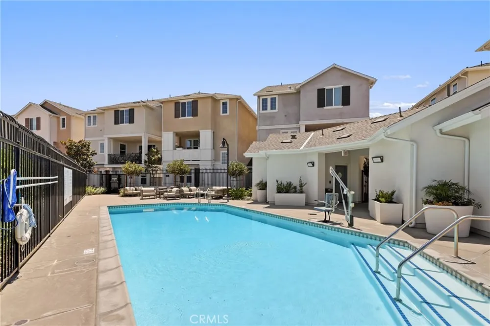 175 W La Palma Avenue #6 Anaheim, CA 92801