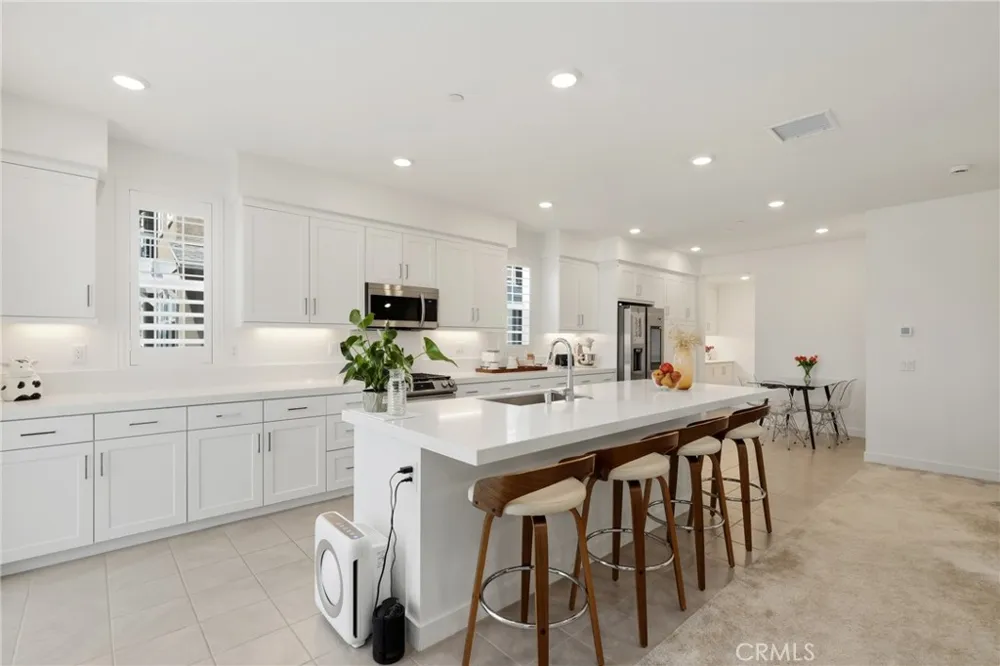 175 W La Palma Avenue #6 Anaheim, CA 92801