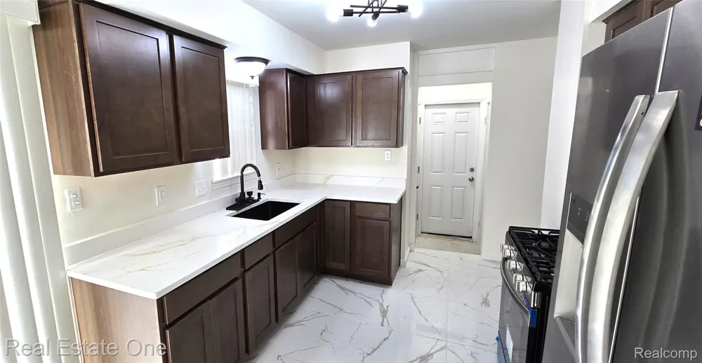 342 Melvin Street River Rouge City, MI 48218