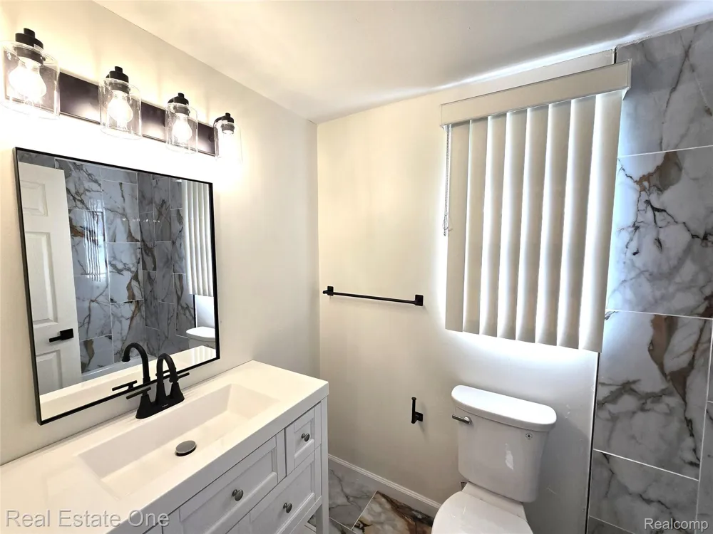 342 Melvin Street River Rouge City, MI 48218