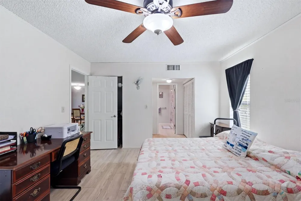3412 TALLYWOOD CIRCLE #7018 Sarasota, FL 34237