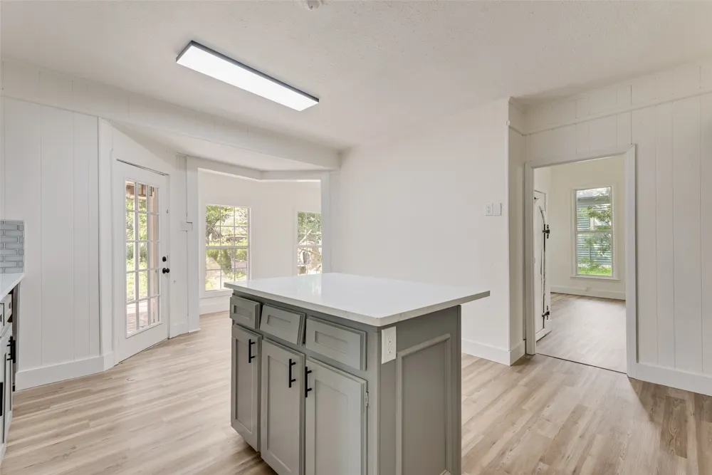 309 Poplar Street Italy, TX 76651