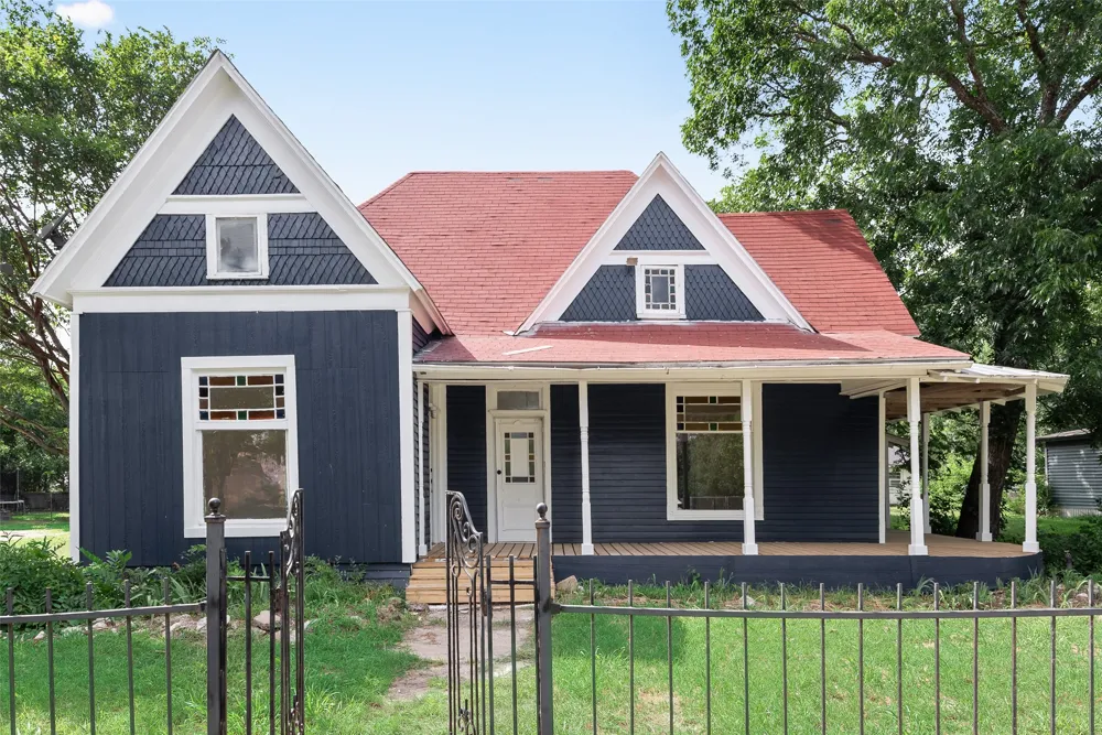 309 Poplar Street Italy, TX 76651