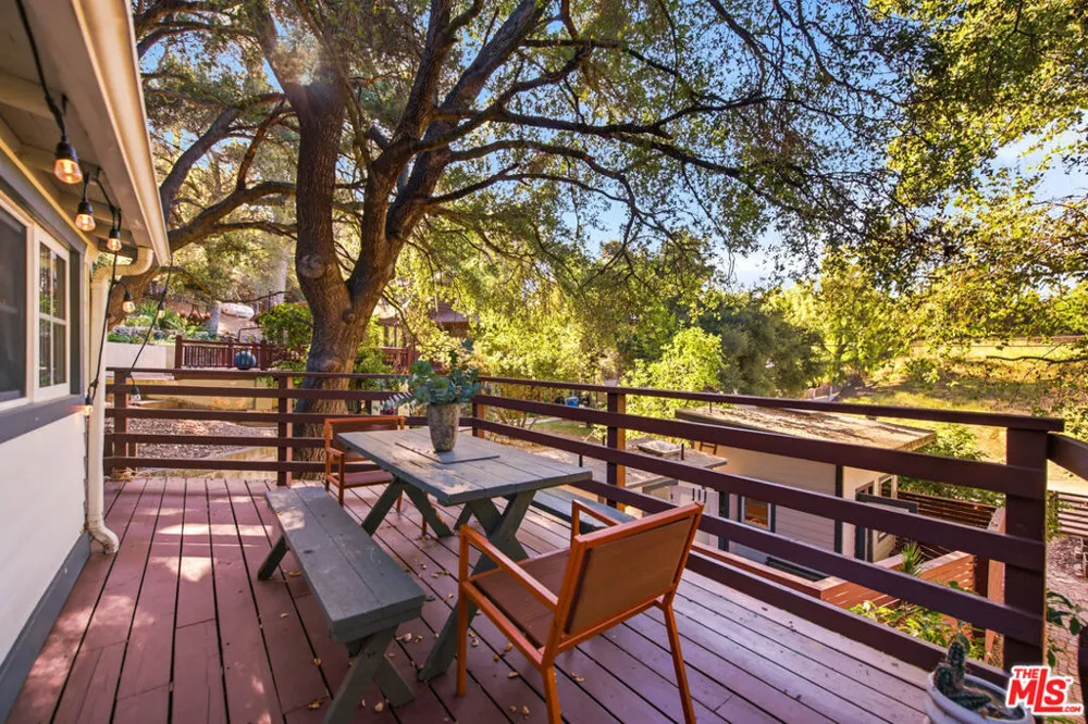 21849 Canon Drive Topanga, CA 90290
