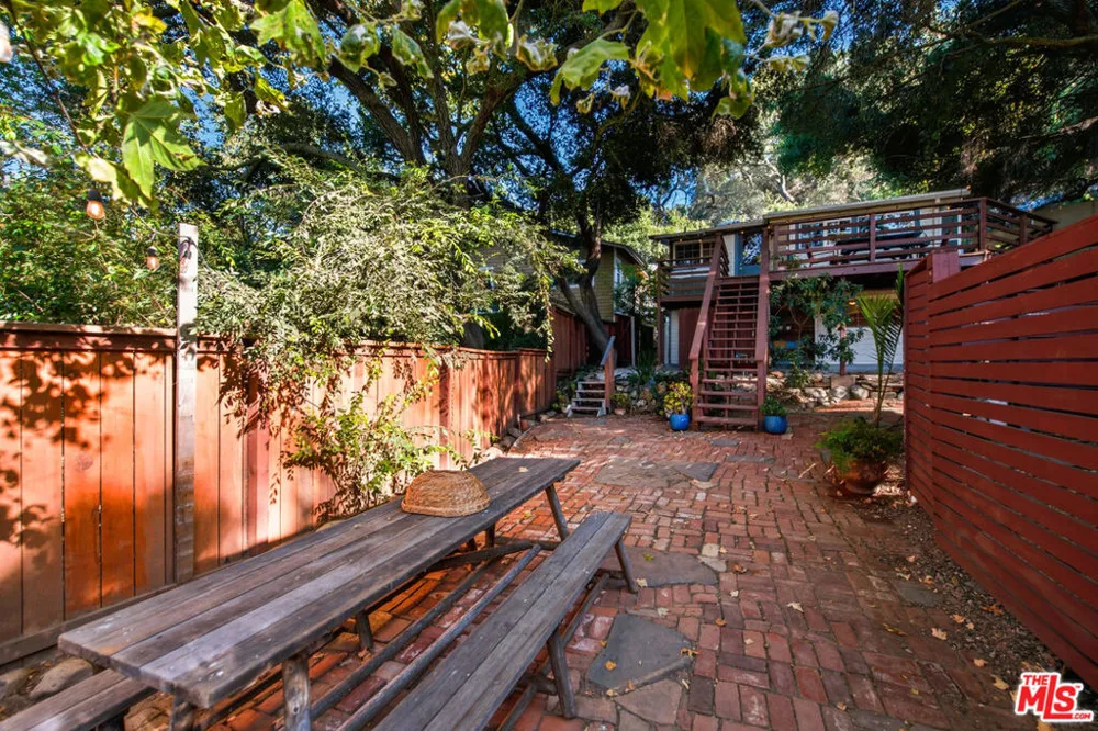 21849 Canon Drive Topanga, CA 90290