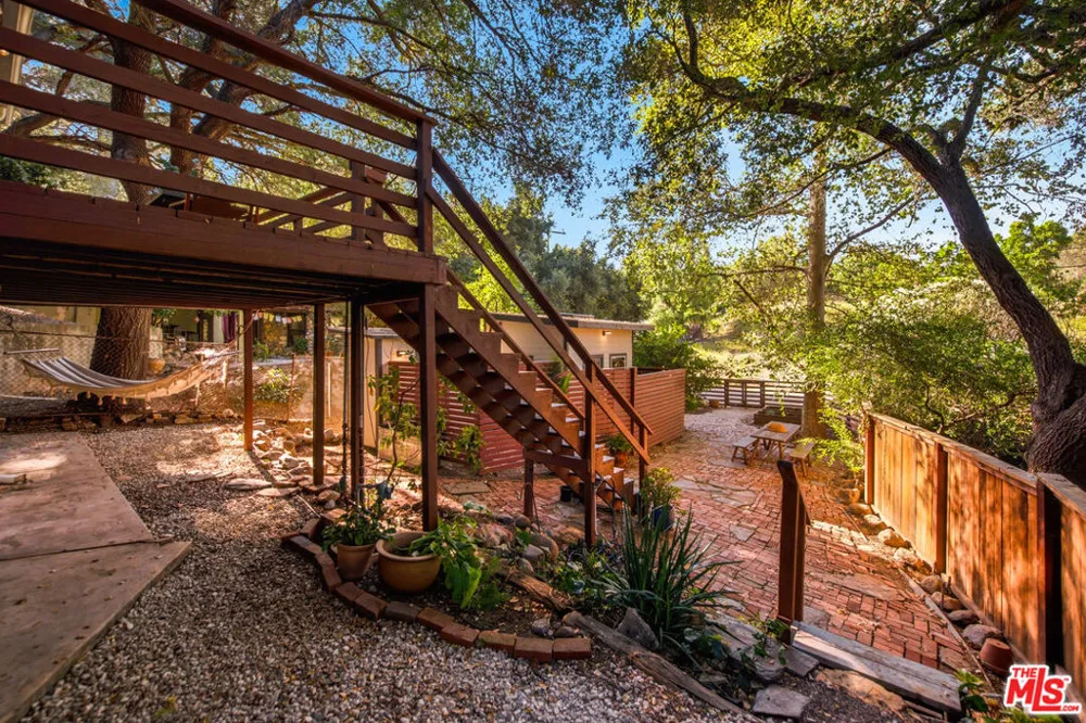 21849 Canon Drive Topanga, CA 90290