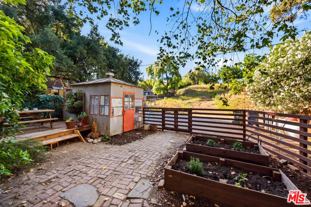 21849 Canon Drive Topanga, CA 90290