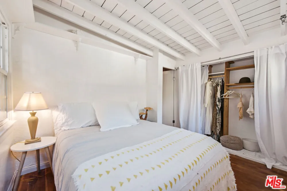 21849 Canon Drive Topanga, CA 90290