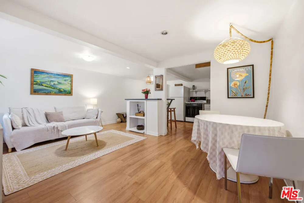 21849 Canon Drive Topanga, CA 90290