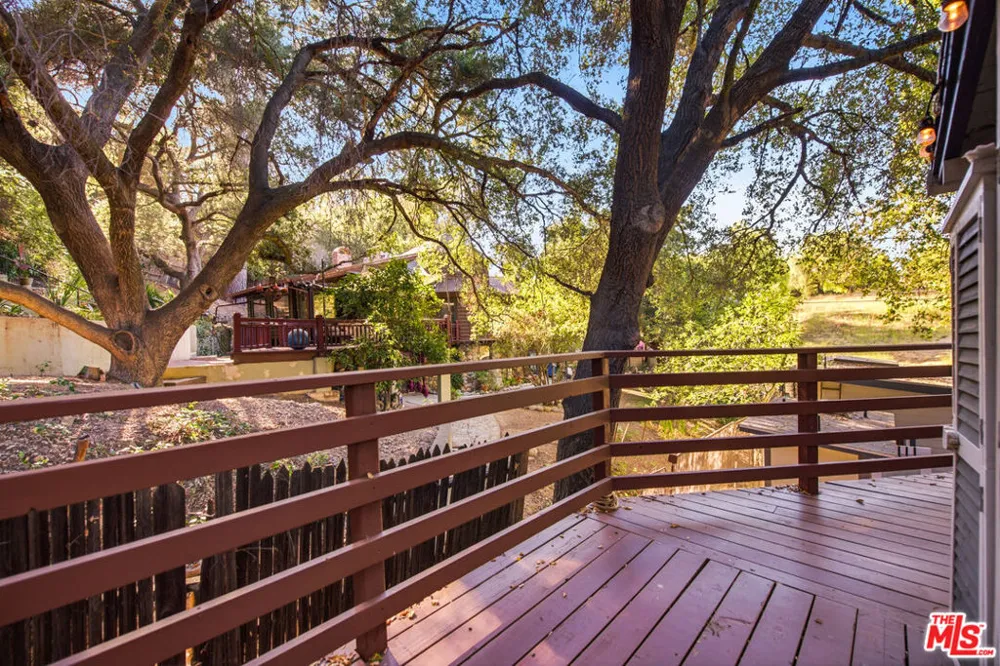 21849 Canon Drive Topanga, CA 90290