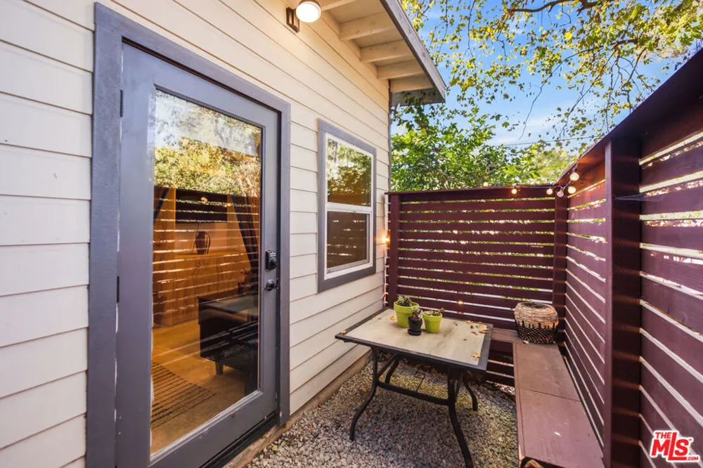 21849 Canon Drive Topanga, CA 90290