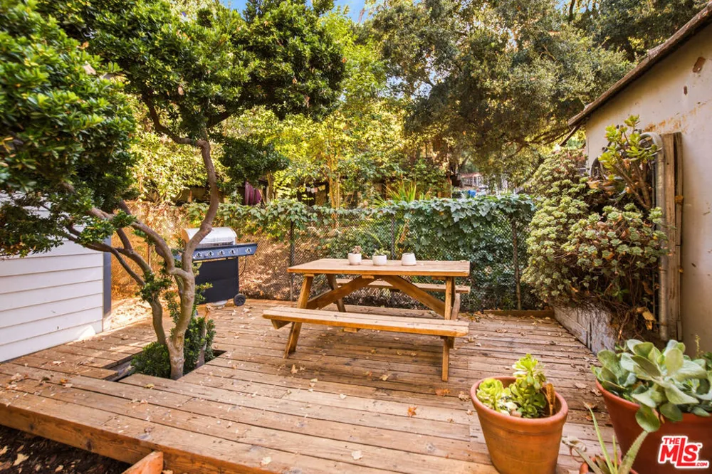 21849 Canon Drive Topanga, CA 90290