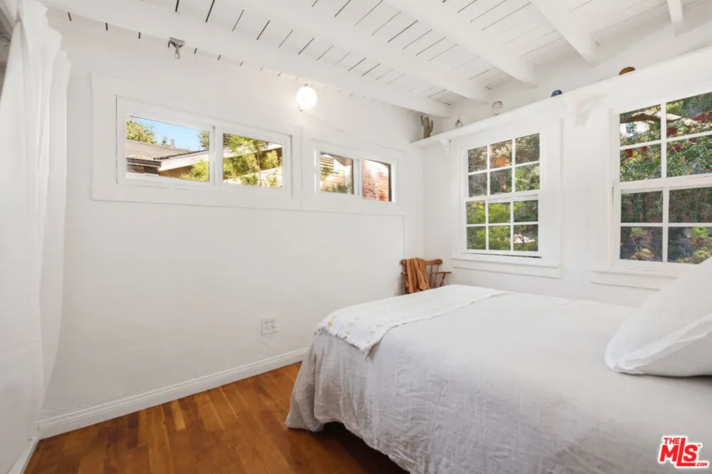 21849 Canon Drive Topanga, CA 90290