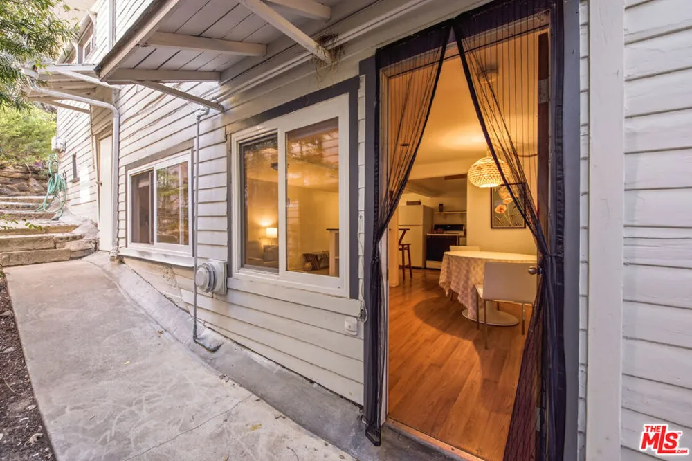21849 Canon Drive Topanga, CA 90290