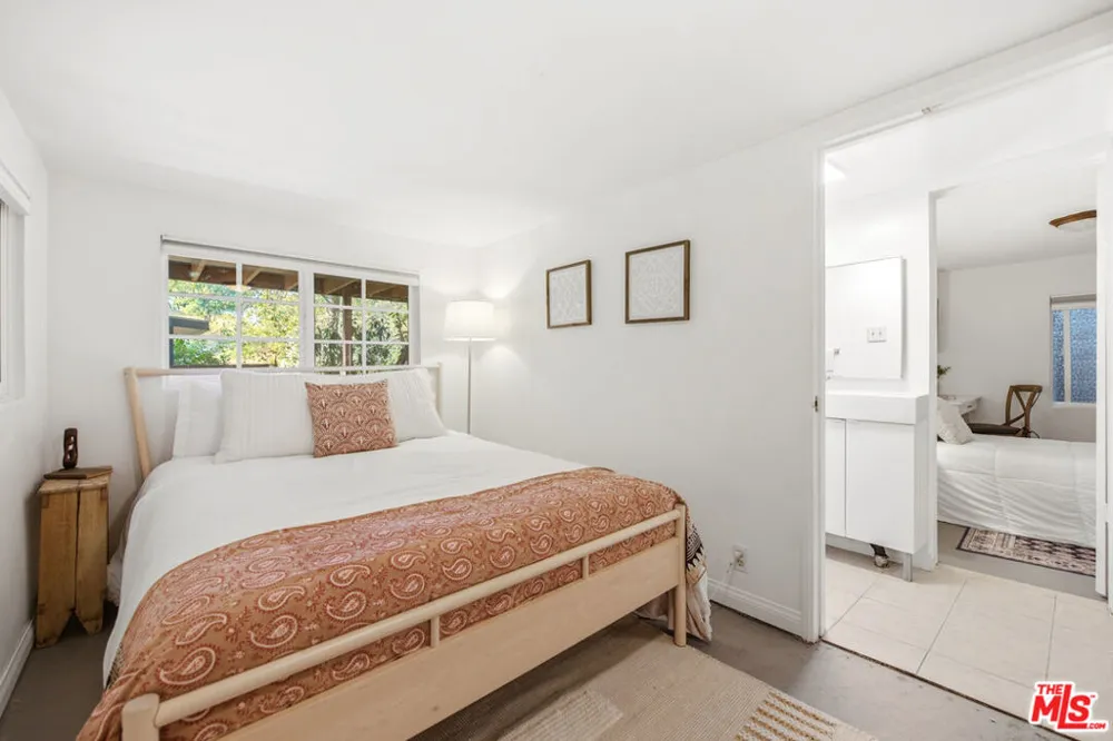 21849 Canon Drive Topanga, CA 90290