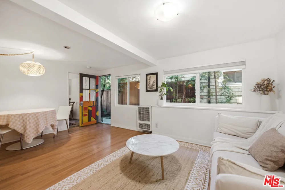 21849 Canon Drive Topanga, CA 90290