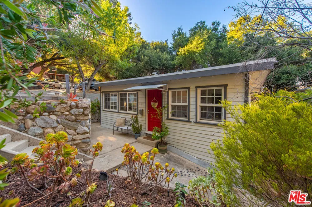 21849 Canon Drive Topanga, CA 90290