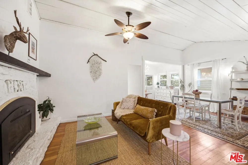 21849 Canon Drive Topanga, CA 90290
