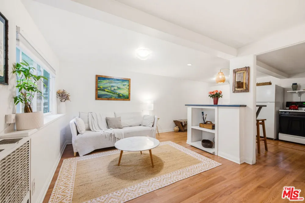 21849 Canon Drive Topanga, CA 90290