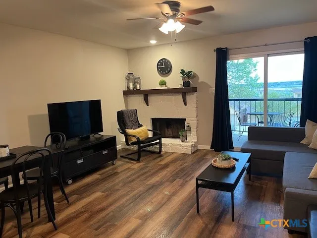 943 Parkview Drive #C3 Canyon Lake, TX 78133