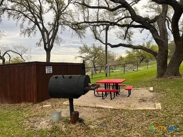 943 Parkview Drive #C3 Canyon Lake, TX 78133