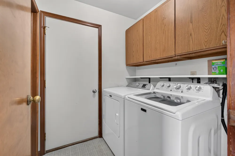 6276 Burning Tree Street Jackson, MI 49201