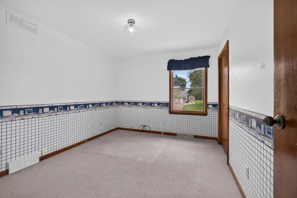 6276 Burning Tree Street Jackson, MI 49201