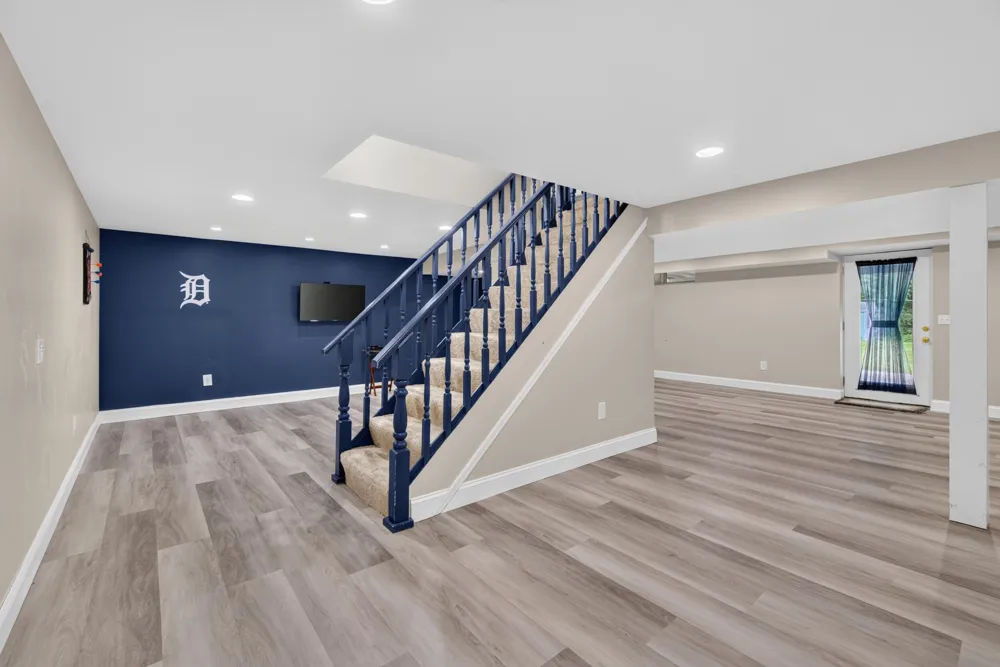 6276 Burning Tree Street Jackson, MI 49201