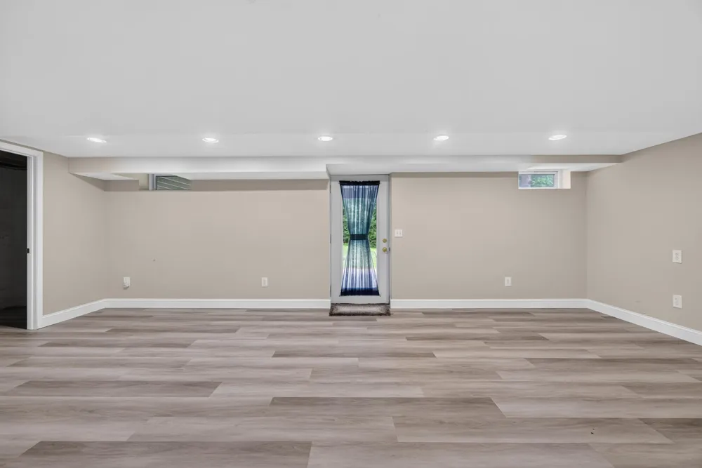 6276 Burning Tree Street Jackson, MI 49201