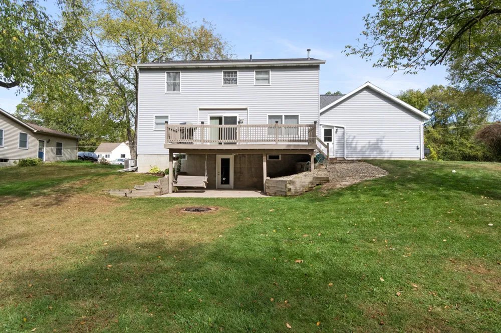 6276 Burning Tree Street Jackson, MI 49201