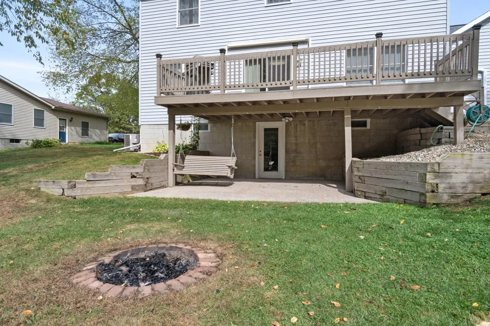 6276 Burning Tree Street Jackson, MI 49201