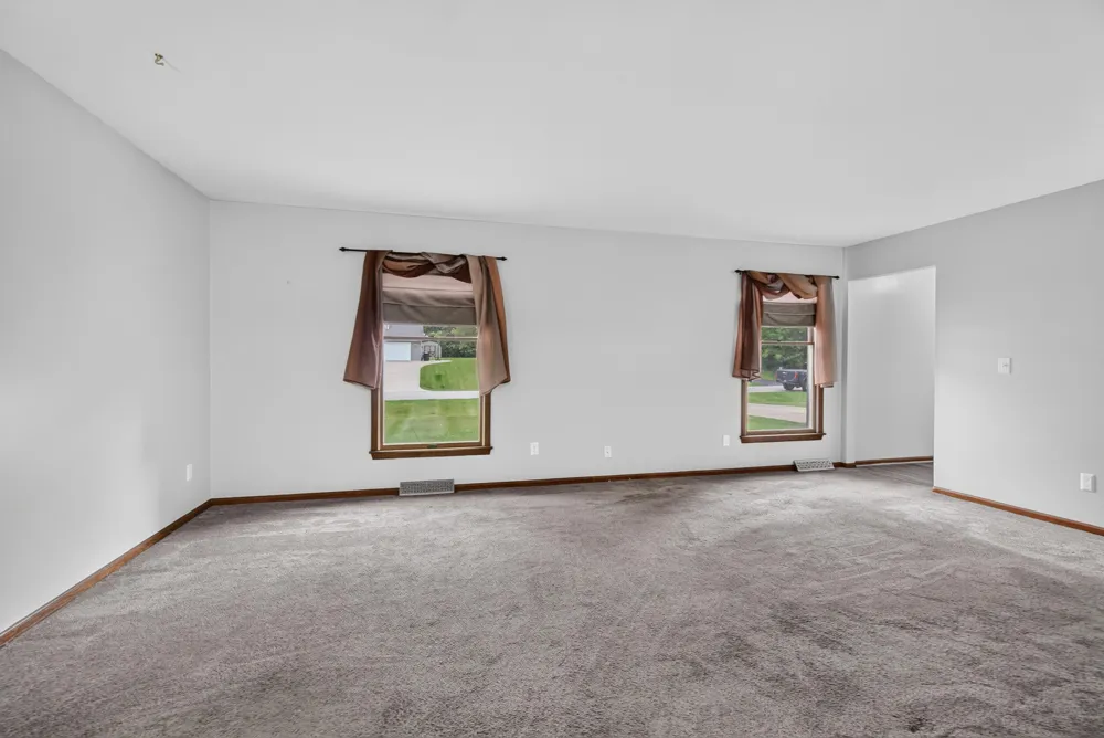 6276 Burning Tree Street Jackson, MI 49201