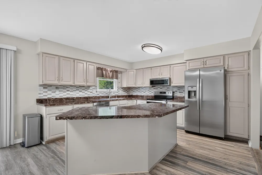 6276 Burning Tree Street Jackson, MI 49201