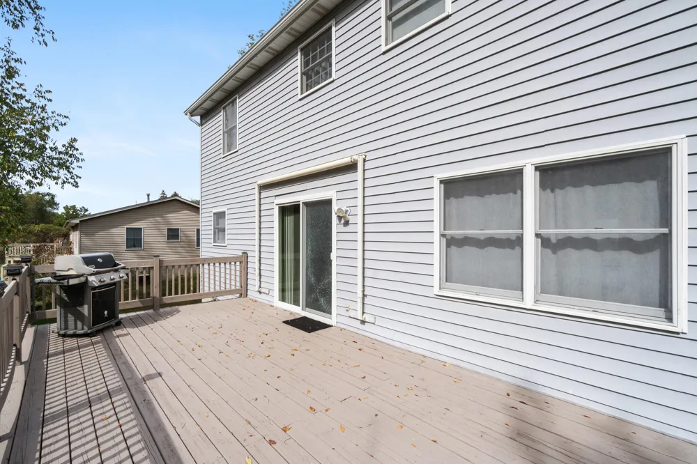 6276 Burning Tree Street Jackson, MI 49201