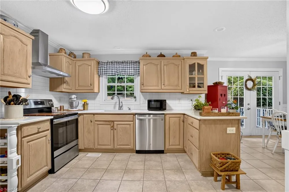 697 Graceland Drive Asheboro, NC 27205