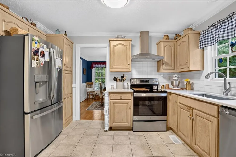 697 Graceland Drive Asheboro, NC 27205