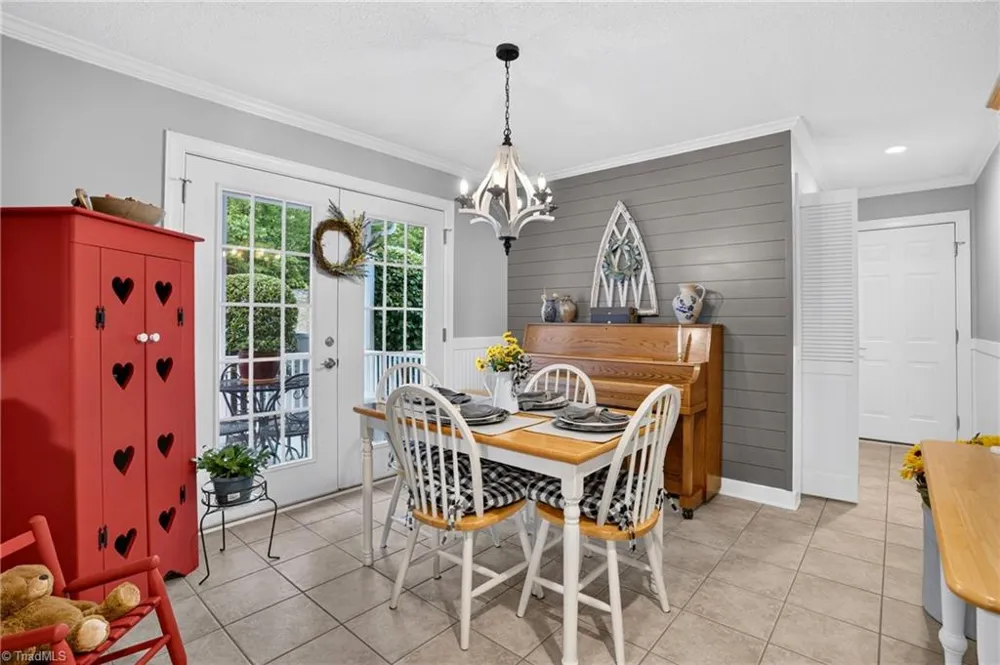 697 Graceland Drive Asheboro, NC 27205