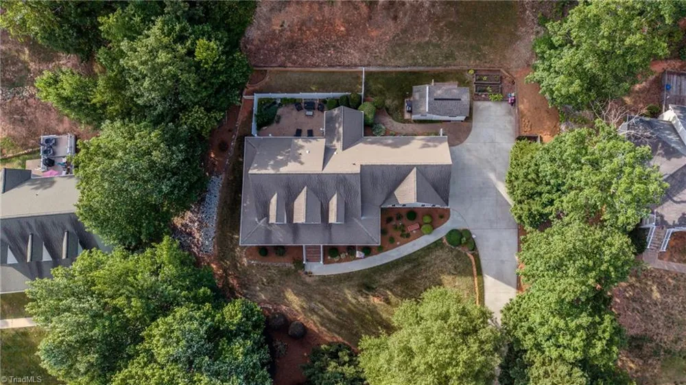 697 Graceland Drive Asheboro, NC 27205