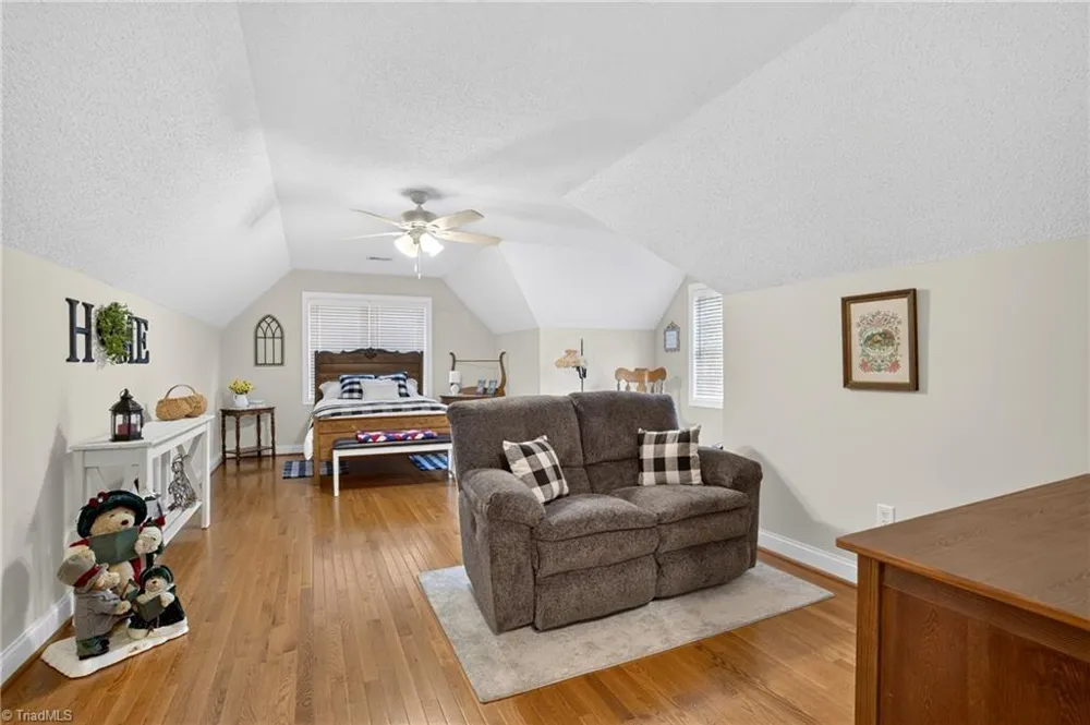 697 Graceland Drive Asheboro, NC 27205