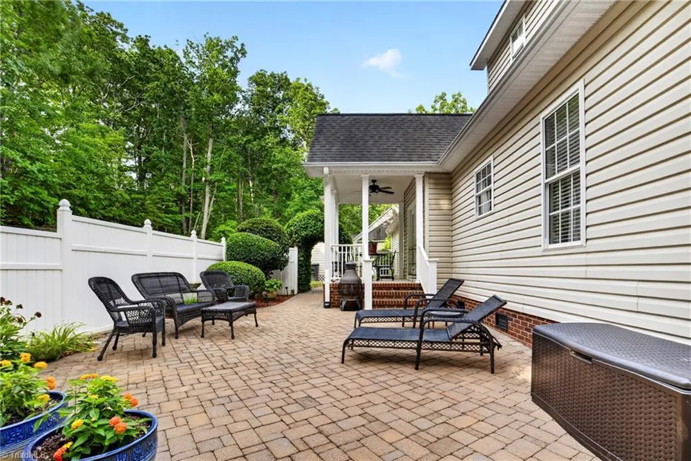 697 Graceland Drive Asheboro, NC 27205