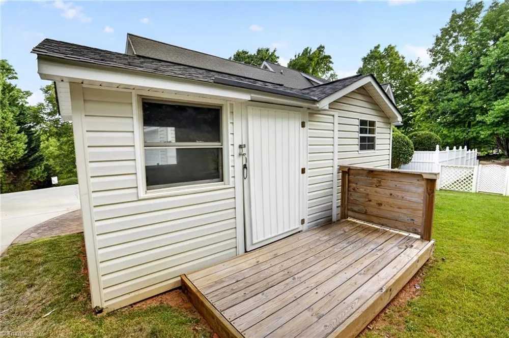 697 Graceland Drive Asheboro, NC 27205