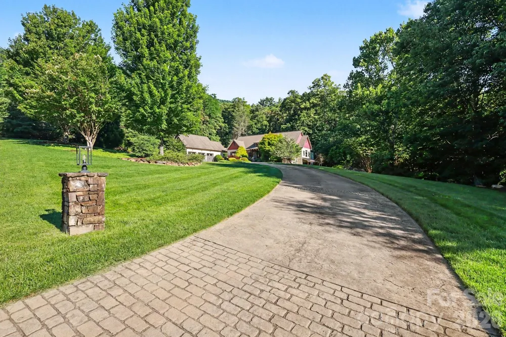 2554 Deep Gap Farm Road Mill Spring, NC 28756