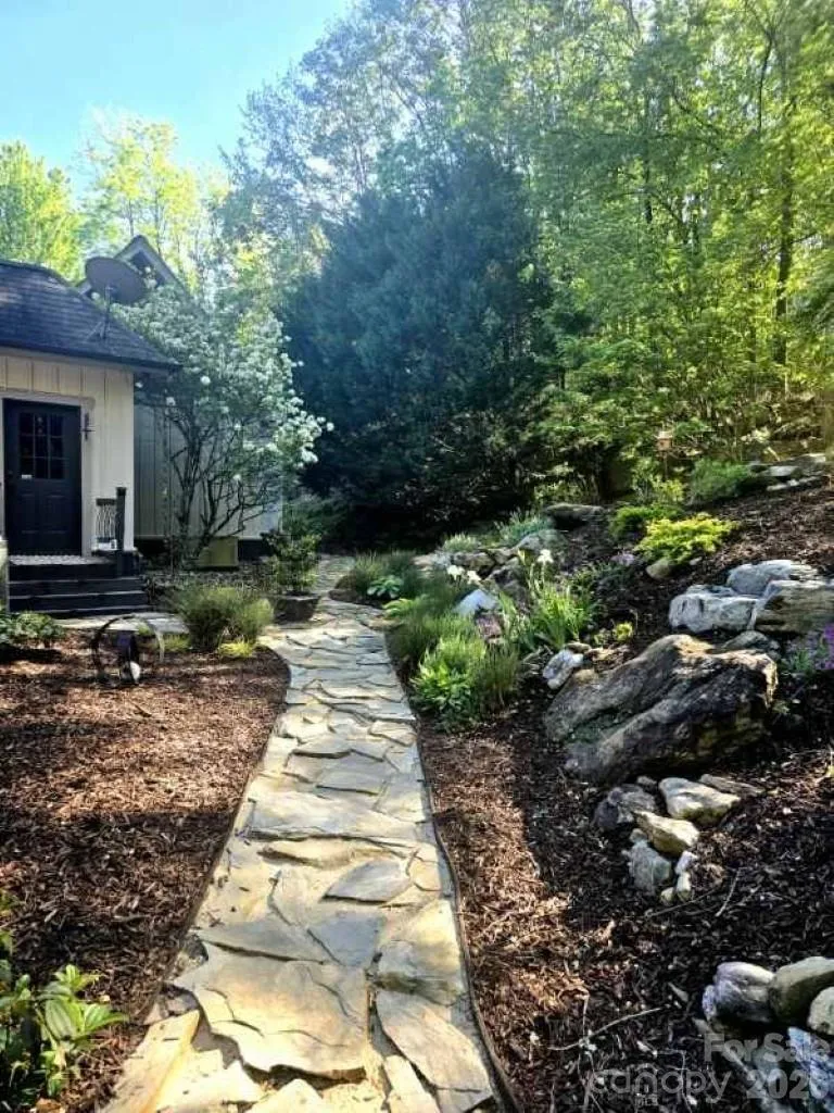 2554 Deep Gap Farm Road Mill Spring, NC 28756