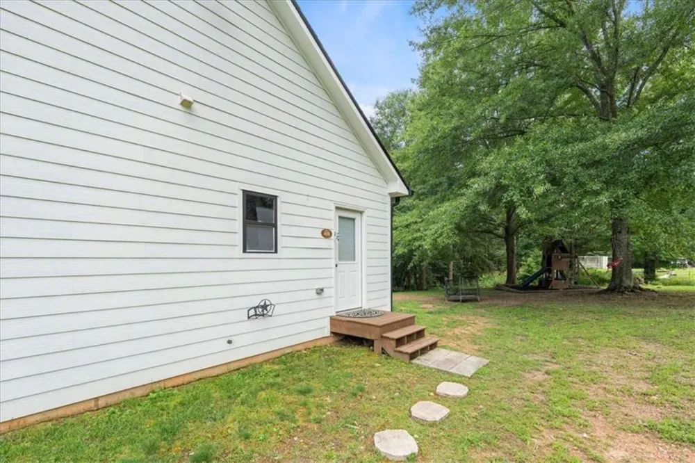 498 Raburn Road Bremen, GA 30110
