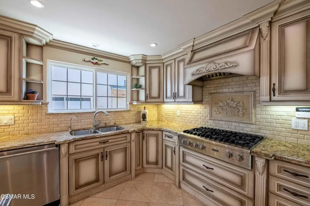 5533 Modena Place Agoura Hills, CA 91301