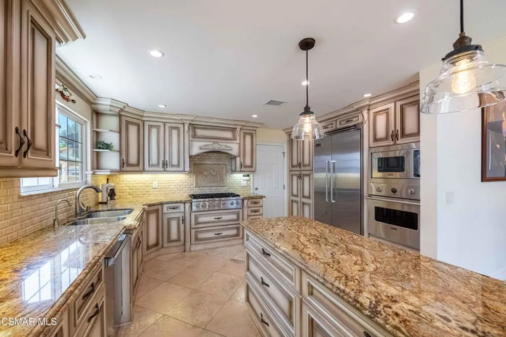 5533 Modena Place Agoura Hills, CA 91301