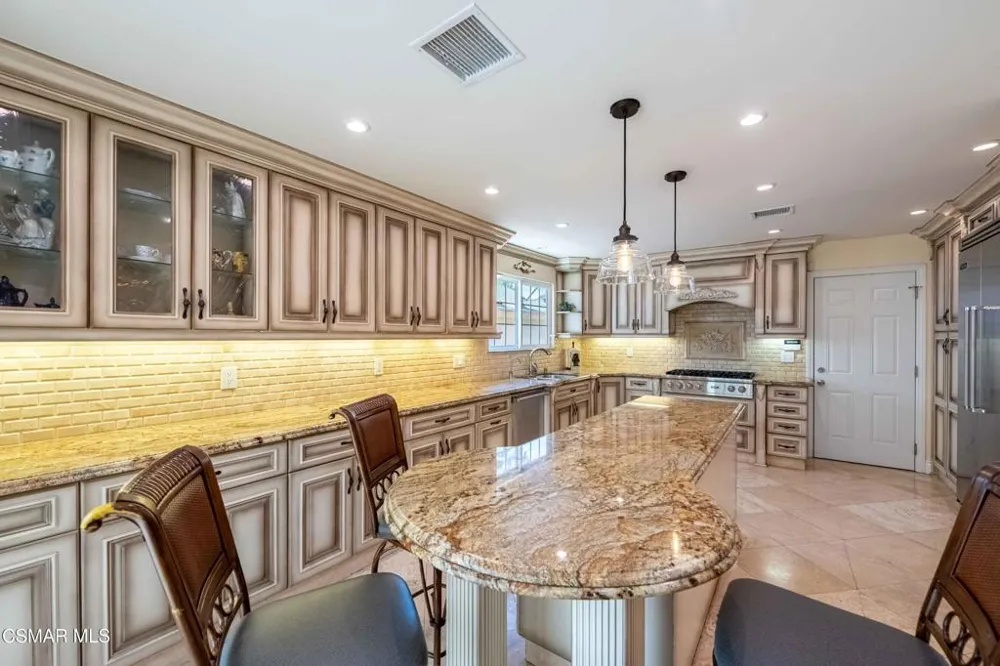5533 Modena Place Agoura Hills, CA 91301
