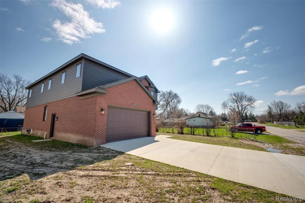 2921 Walsh Drive Rochester Hills City, MI 48309