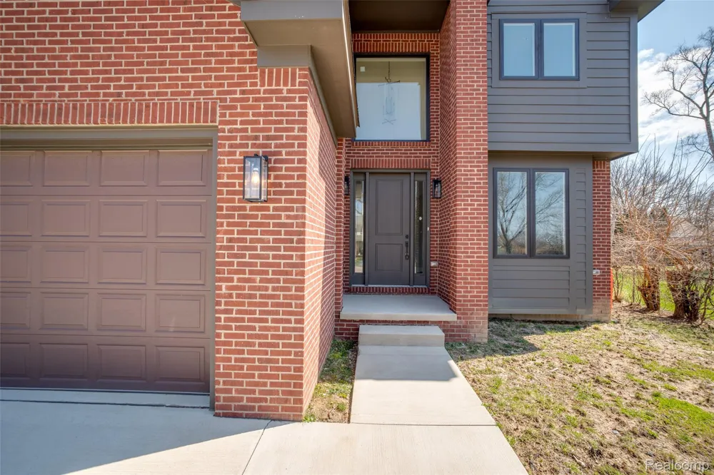 2921 Walsh Drive Rochester Hills City, MI 48309