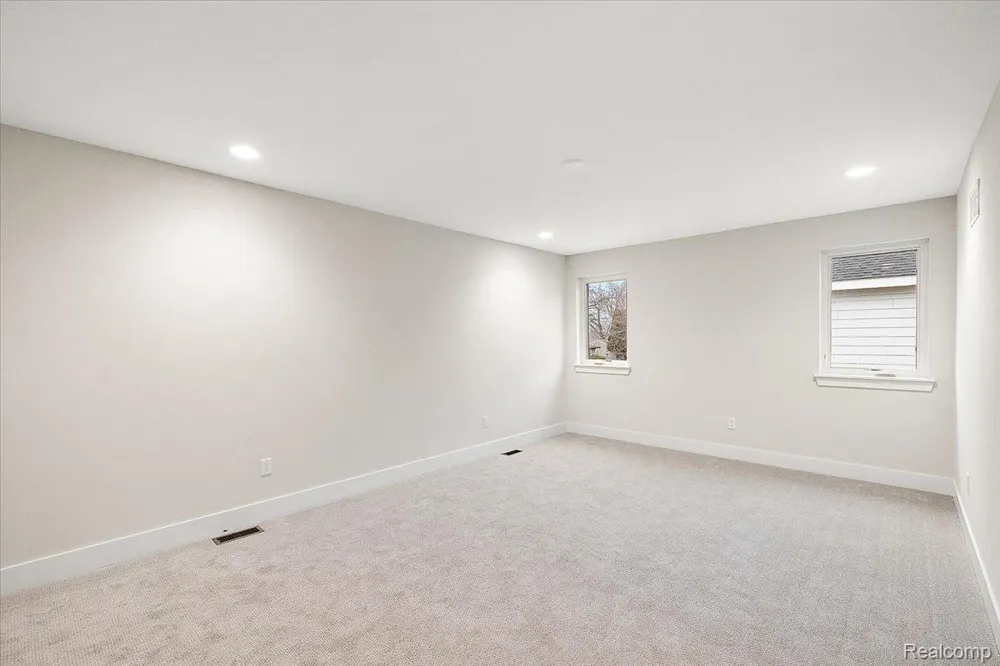 2921 Walsh Drive Rochester Hills City, MI 48309